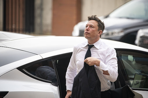 Elon Musk won’t have to testify in the first case set for trial that blames Tesla Inc’s Autopilot for a fatal crash, a Florida judge said.