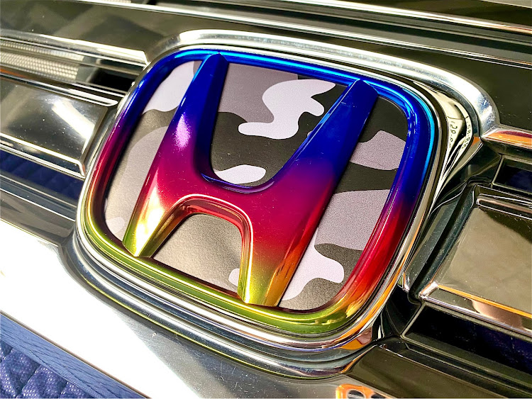 ステップワゴンのRK-市・DIY・チタン風塗装？・タミヤカラー・相変わらずの腕前に関するカスタム事例の投稿画像1枚目