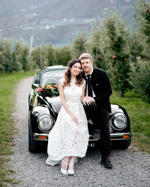 Fotografo di matrimoni Artem Dolzhenko (artdlzhnko). Foto del 12 marzo 2019