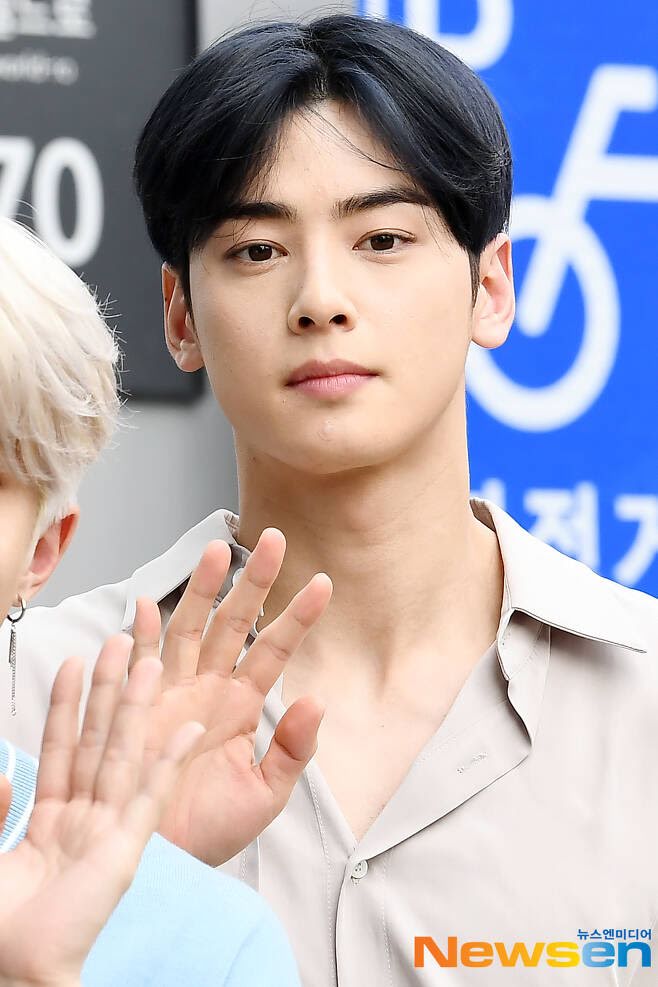 ASTRO's Cha Eunwoo Looks Drop Dead Gorgeous Even In Unedited Photos—Here's  Proof - Koreaboo