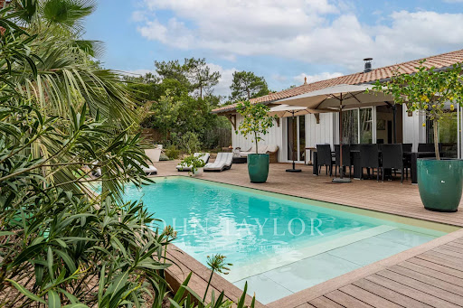 Villa avec piscine 1