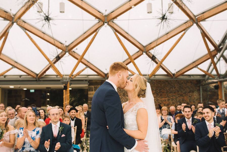 Fotografo di matrimoni Lucie Watson (luciewatsonphoto). Foto del 2 luglio 2019