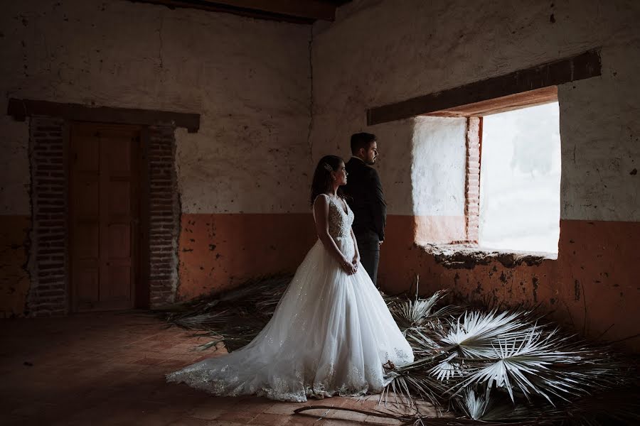 Fotografo di matrimoni Roberto Torres (torresayora). Foto del 18 luglio 2019