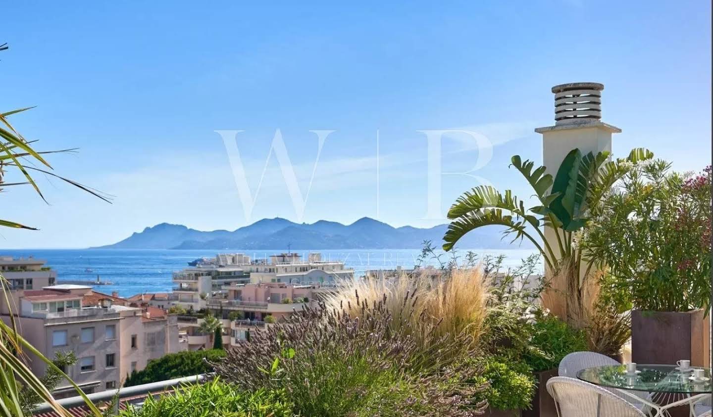 Apartment with terrace Cannes