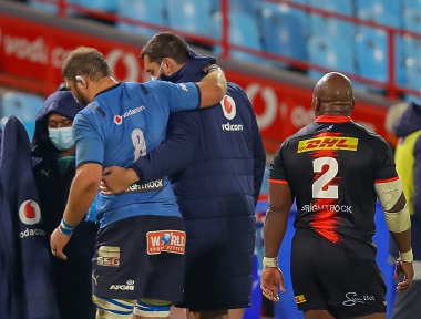 Duane Vermeulen (right) of the Vodacom Blue Bulls being helped off the field after picking up an injury during the PRO14 Rainbow Cup SA match against the Stormers at Loftus Versfeld on Friday, June 4, 2021.