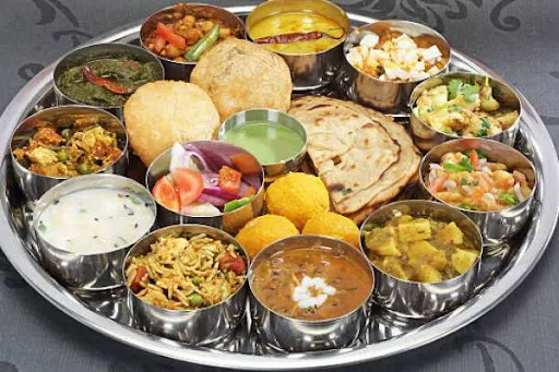 Marwadi Chaat Special Thali