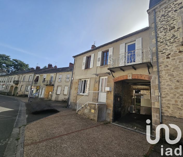 Vente maison 6 pièces 151 m² à Saint-Sulpice-Laurière (87370), 135 000 €