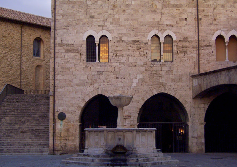 Bevagna, al tramonto di lucaldera