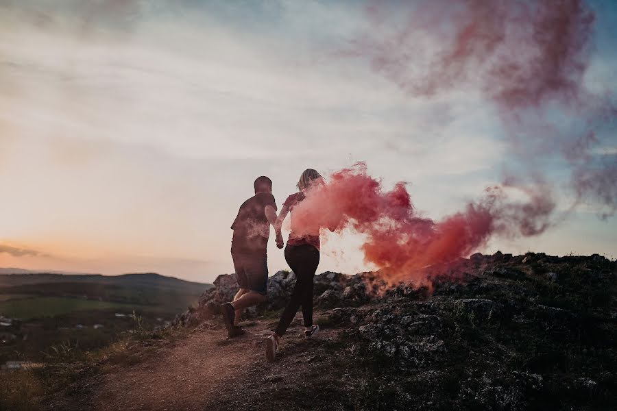 Svadobný fotograf Virág Mészáros (awhjs). Fotografia publikovaná 31. mája 2018