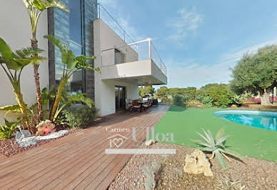 Villa with pool and terrace 7