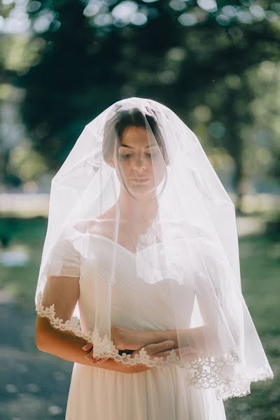 Wedding photographer Oksana Zakharchuk (youllow). Photo of 22 November 2016