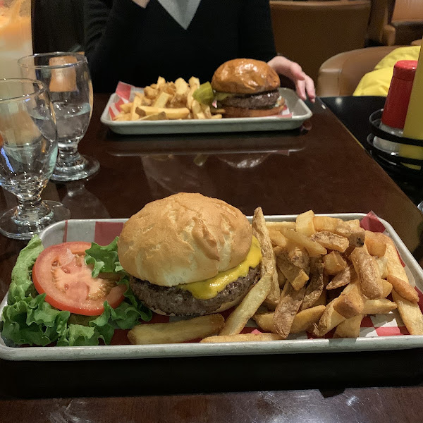 Gluten-Free Fries at Potter's Chicago Burger Bar