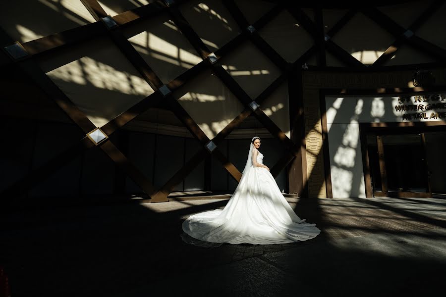 Fotógrafo de casamento Daniyar Shaymergenov (njee). Foto de 28 de janeiro 2019