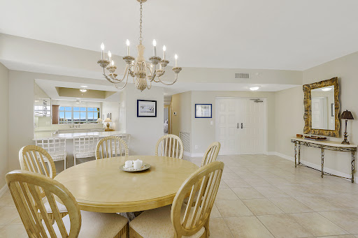 Appartement avec piscine en bord de mer 5