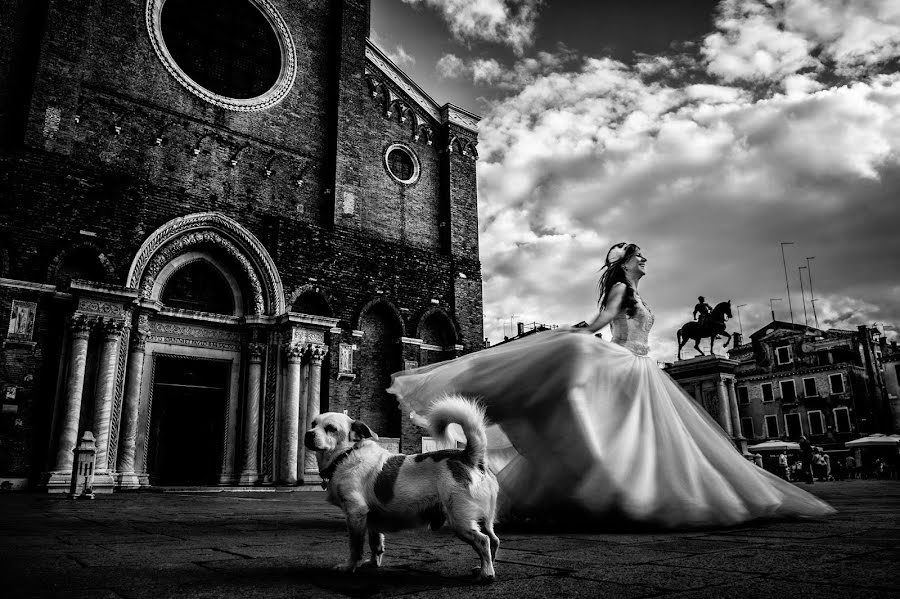 Fotógrafo de casamento Gabriel Sánchez Martínez (gabrieloperastu). Foto de 3 de novembro 2015