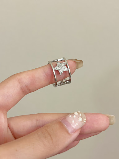 Title 1, Asterism Love Star Personality Ring. A unique a...