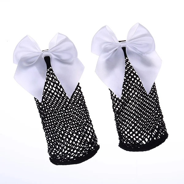 Chaussettes résille femme à lacets et nœud papillon, pour un look séduisant et féminin. Elles mettent vos jambes en valeur avec élégance.