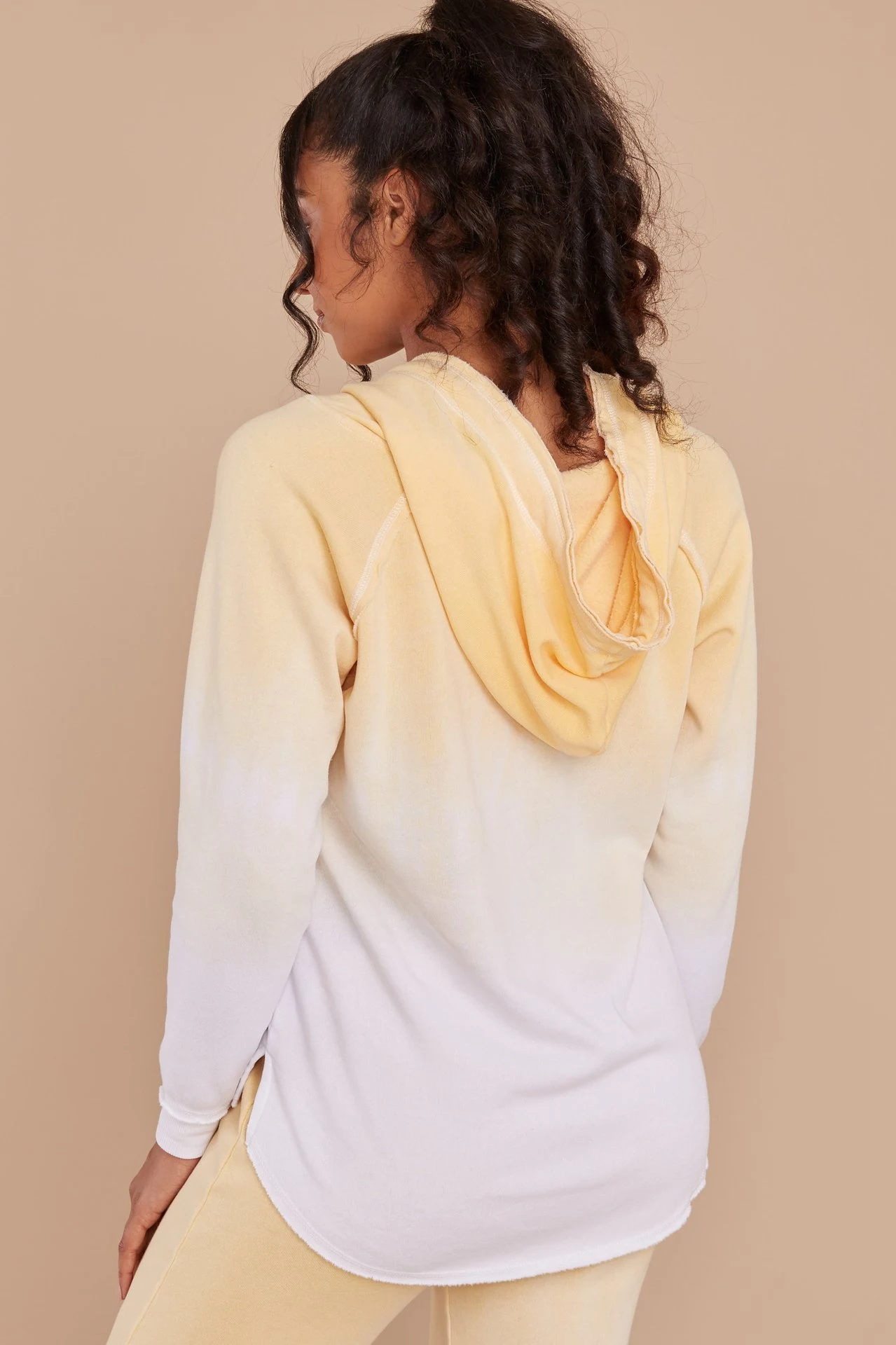 Sudadera con capucha casual para mujer Nueva, cómoda y versátil, perfecta para el día a día. Disfruta de su suavidad y estilo relajado.