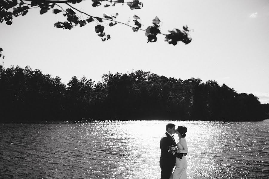 Fotógrafo de casamento Olga Shipilova (helgas). Foto de 5 de junho 2015