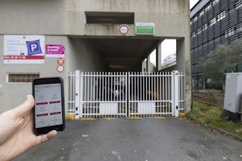 parking à Montigny-le-Bretonneux (78)