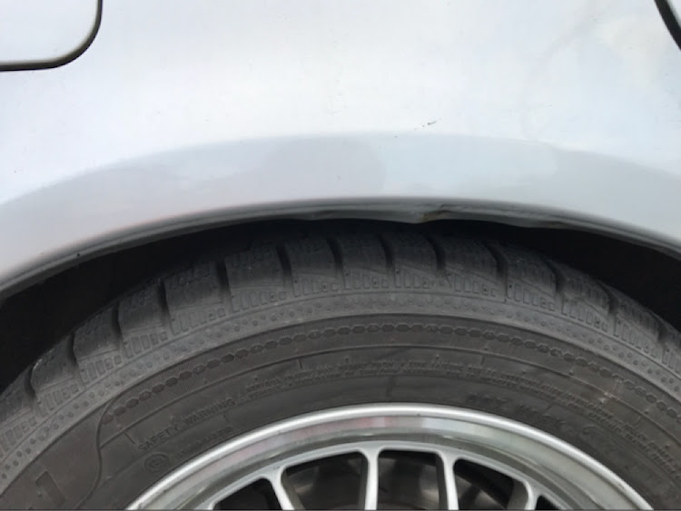 レガシィツーリングワゴンの車高調整に関するカスタム事例の投稿画像2枚目