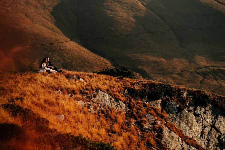 Fotografo di matrimoni Adina Vulpe (jadoris). Foto del 2 ottobre 2019