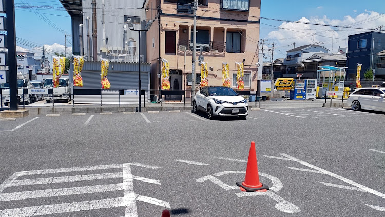 C-HRの白い狼さんが投稿したカスタム事例の投稿画像1枚目