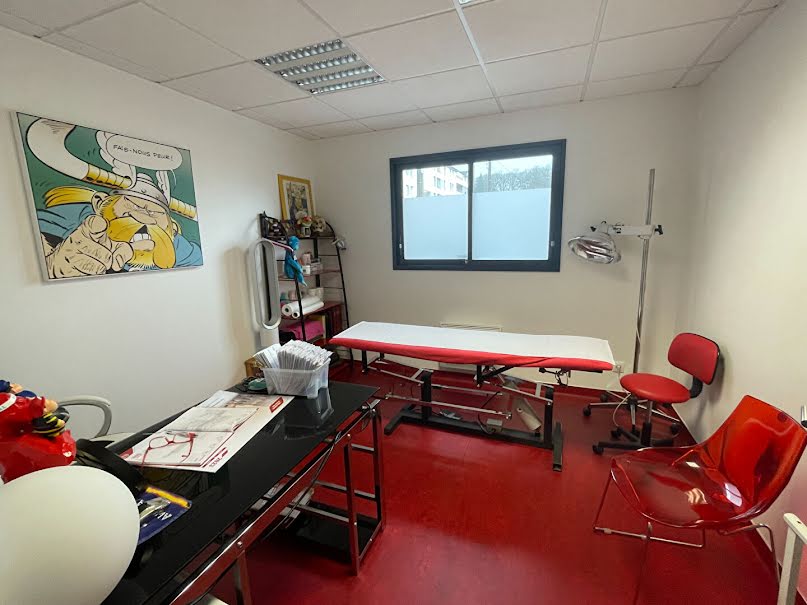 Location  locaux professionnels  95 m² à Landerneau (29800), 1 500 €