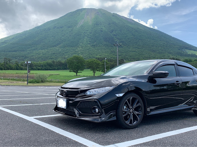 シビックのドライブ・シビック FK7・大山に関するカスタム事例の投稿画像1枚目
