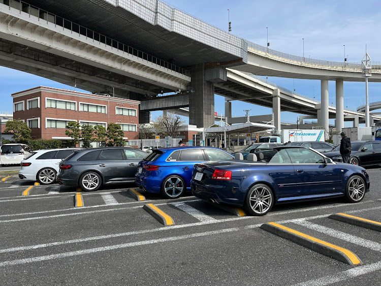 RS4 アバントのデリカd5がある生活・コロナウイルスに負けるな・戦争反対❌に関するカスタム事例の投稿画像3枚目