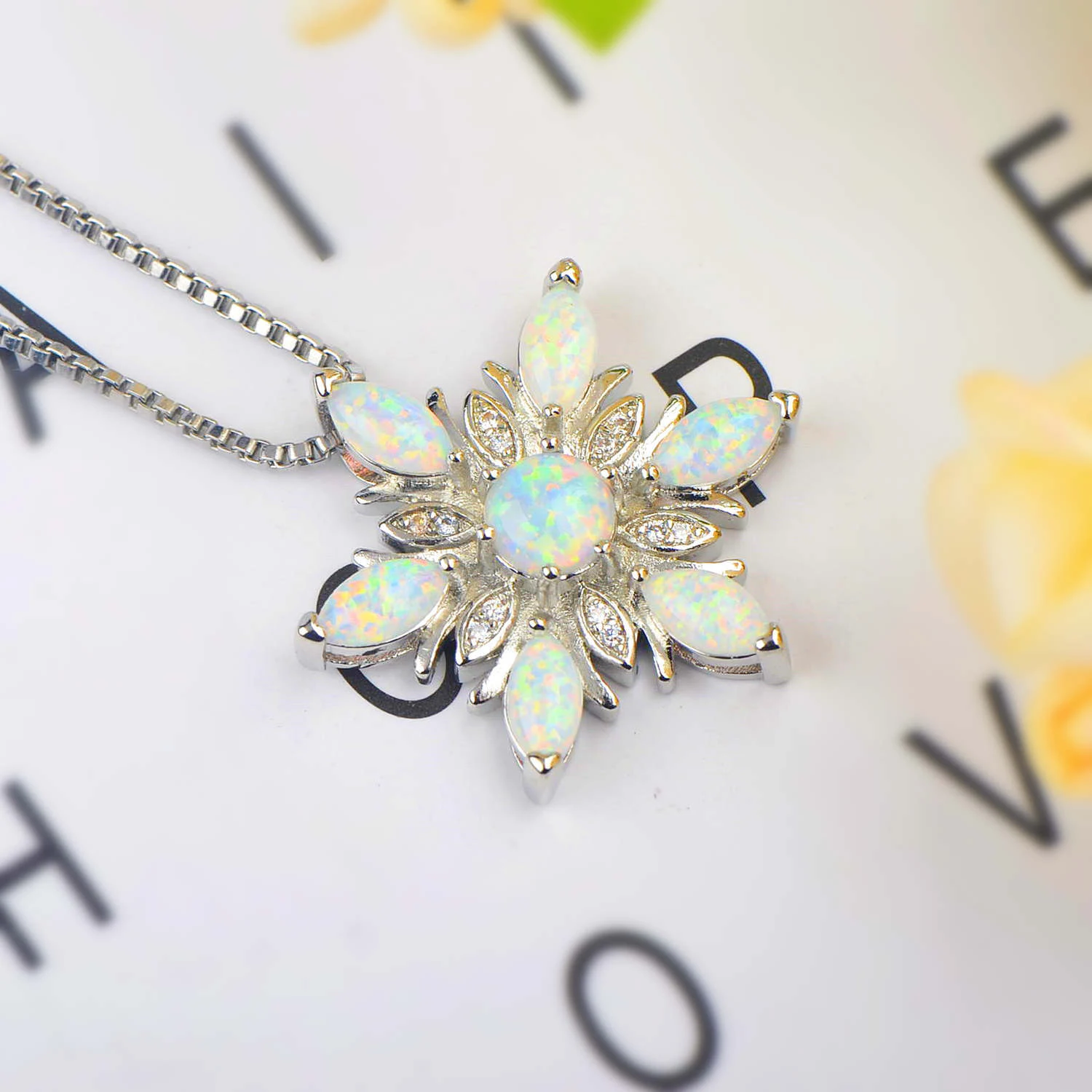 Title 11, Collier flocon de neige de Noël, pendentif floc...