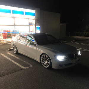 7シリーズ E66