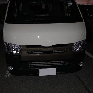 ハイエースバン