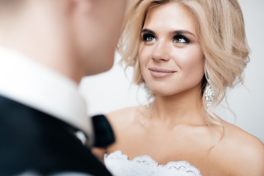 Wedding photographer Sasha Bazenko (bvzenko). Photo of 5 April 2017