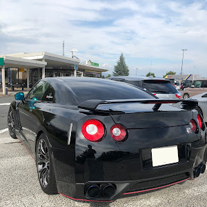 NISSAN GT-R R35