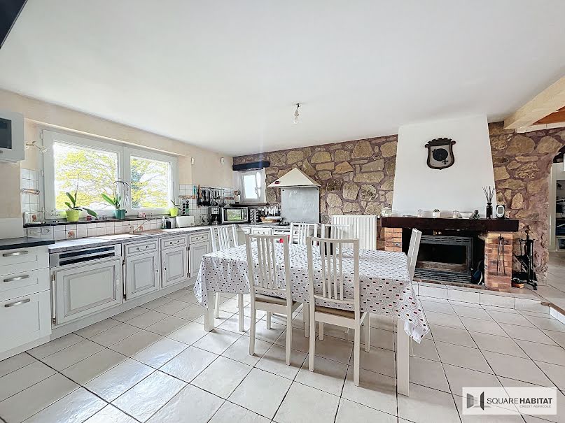 Vente maison 6 pièces 155 m² à Néant-sur-Yvel (56430), 254 000 €