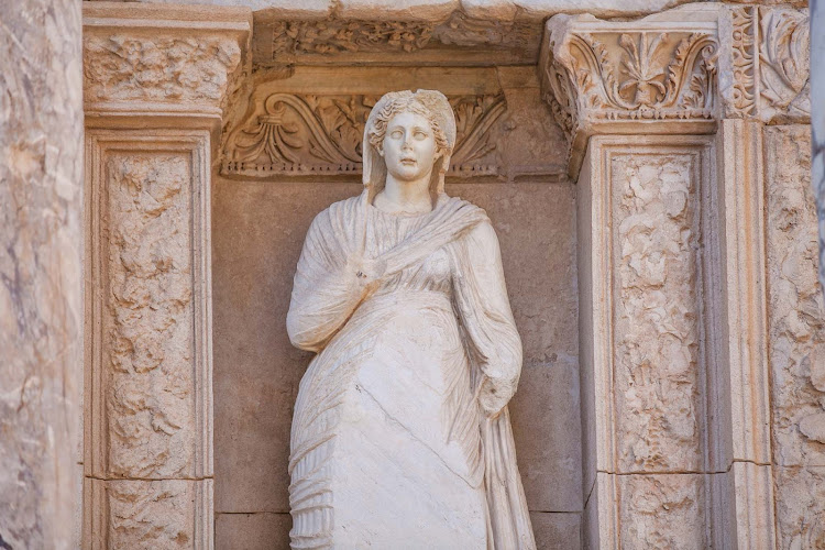 Four statues on the front side of the Library of Celsus depict Wisdom, Virtue, Intellect and Knowledge.