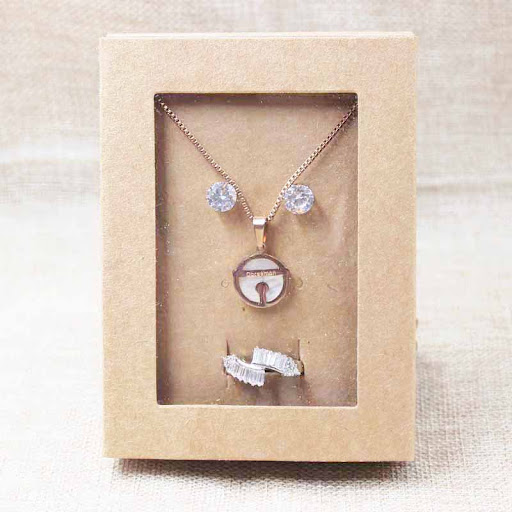 Title 4, PVC Gift Box Jewelry Packaging Box provides ele...