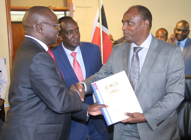 New Labour CS Simon Chelungui when he took over from his predecessor Ukur Yattani at the NSSF Buildings in Nairobi on Thursday January 16, 2020