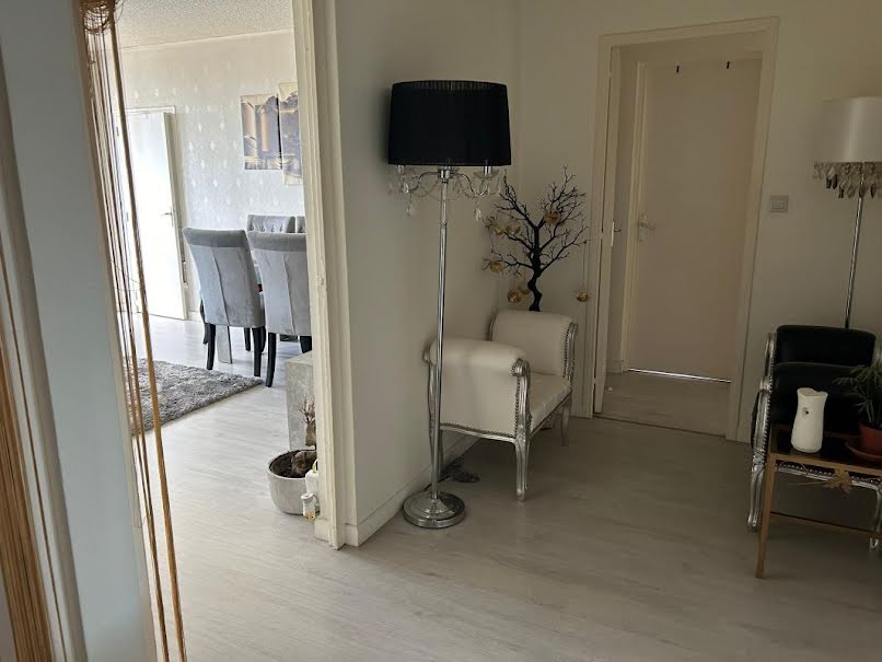 Vente appartement 5 pièces 100 m² à Venissieux (69200), 149 000 €