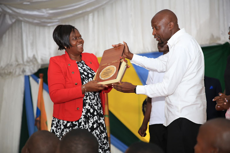 Homabay Governor Gladys Wanga with PRC Kenya director Charles Kupa at a past event in Homa Bay County