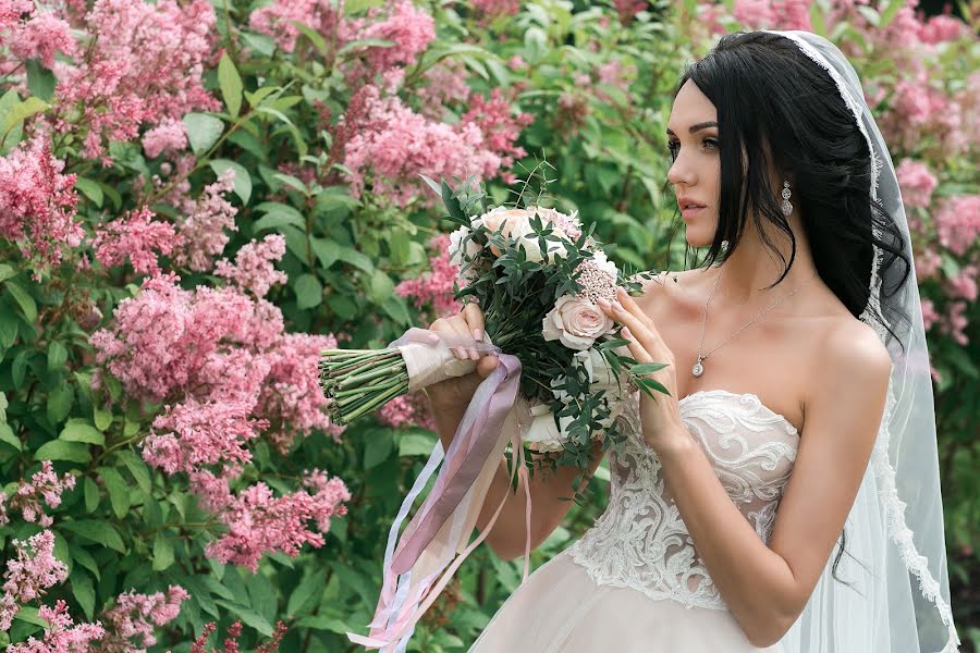 Fotógrafo de casamento Dmitriy Gievskiy (dmgievsky). Foto de 24 de junho 2017