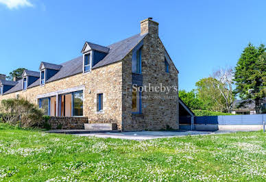 Seaside house with pool and terrace 1