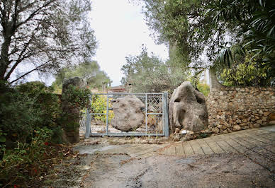 Villa avec piscine et terrasse 5