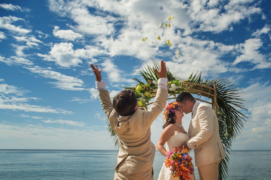 Fotografo di matrimoni Carlos Márquez Blake (carlosmarquez). Foto del 8 aprile 2018