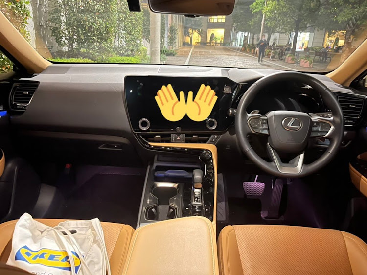 りょーだぶさんが投稿した新型NX・NX350hに関するカスタム事例の投稿画像6枚目