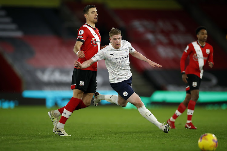 🎥 De Bruyne, centenaire à la passe, emmène City vers la victoire