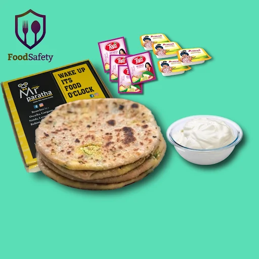 4 Gobhi Paratha & Curd Combo