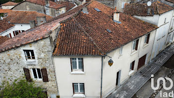 maison à Montbron (16)