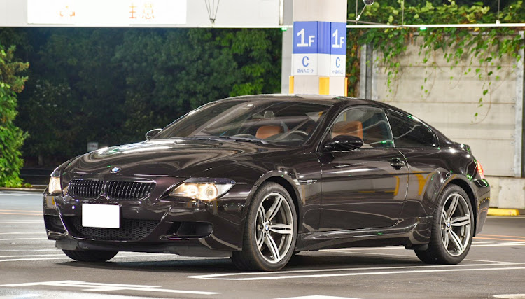 M6の梅雨入り・立体駐車場盛れてる？に関するカスタム事例の投稿画像2枚目